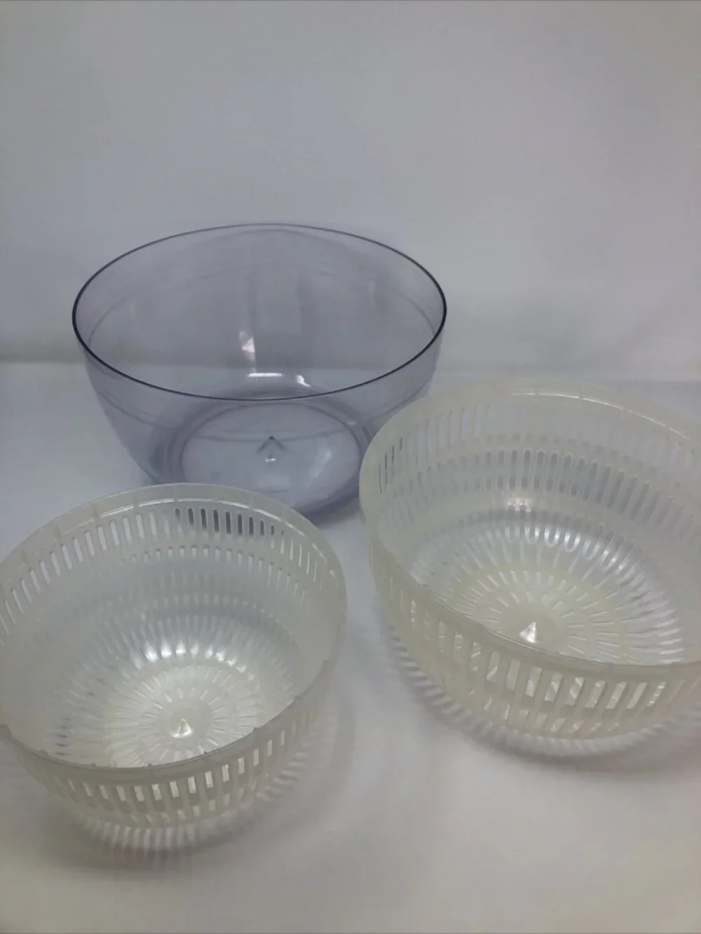 Pampered Chef Salad & Berry Spinner Kitchen Tools Serving Bowl Colander Baskets